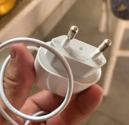 Fonte Turbo 20W iPhone na Promoção