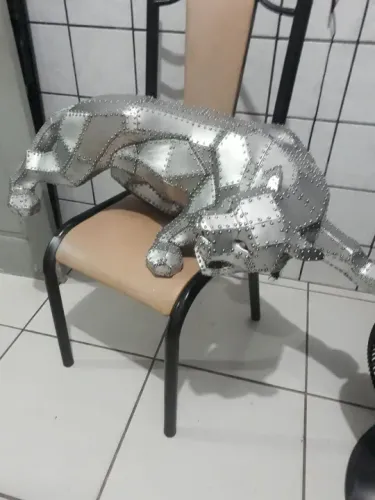 Pantera de resina grande