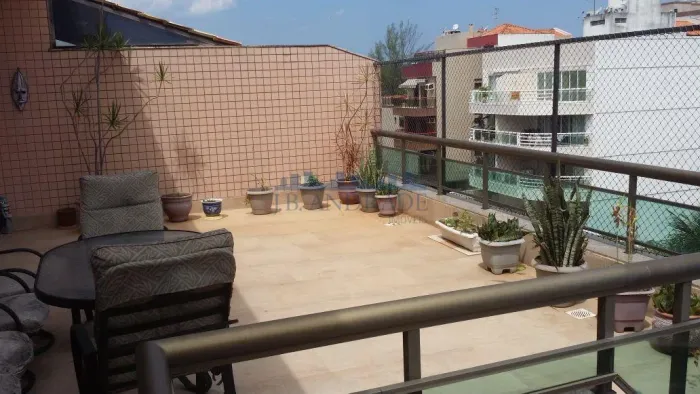 Recreio dos Bandeirantes | Cobertura 4 quartos, sendo 2 suites