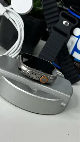Apple Watch ultra 49mm com carregador, impecável (Seminovo)