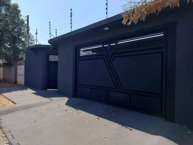 Casa com 3 quartos sendo 1 suíte - Jardim Dourado em Três Lagoas / MS
