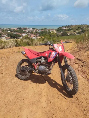 Bros preparada pra trilha