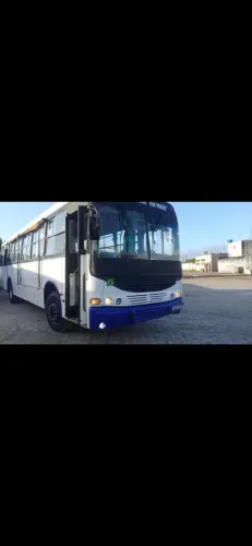 Vendo ônibus volks