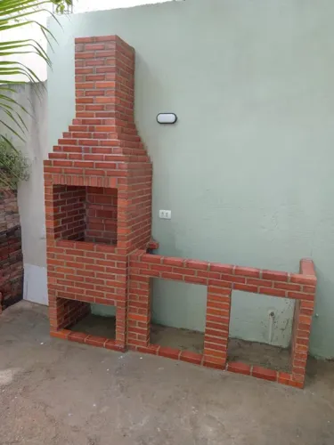 Churrasqueira e base pra pia de 1.50 