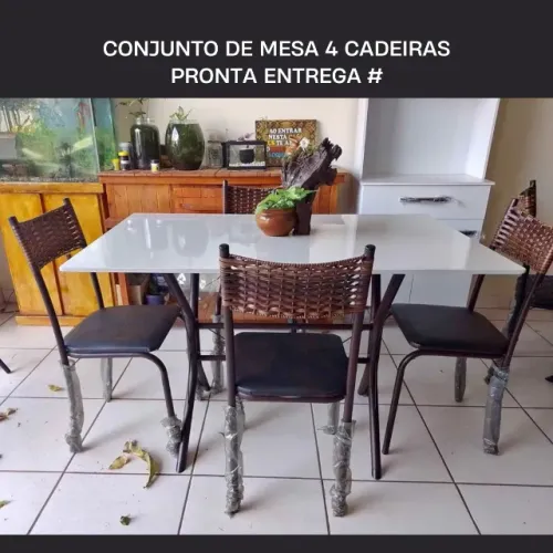 Promoção Mesa 4 Cadeiras de Jantar Nova