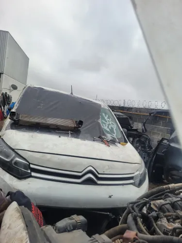 Peças Citroen Jumpy elétrica - Diversas peças