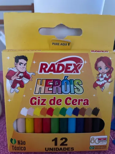 03 Caixas de Giz de Cera RADEX Heróis - 12 Cores ?