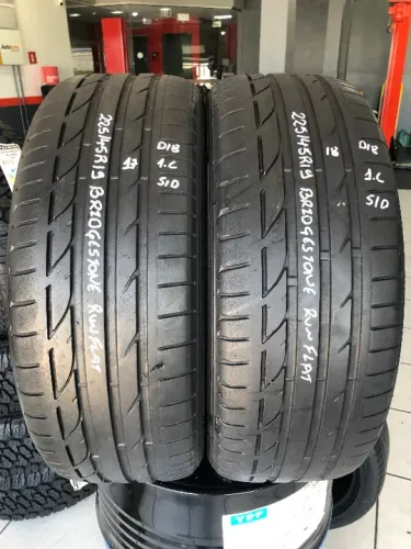 Kit 02 Pneus 225/45r19 Bridgestone Potenza S001 Rft (17/18) (Usado)