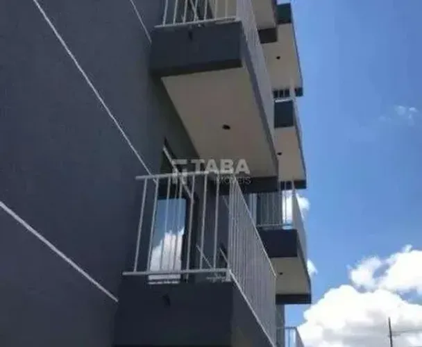 Apartamento a venda em Colombo Maracana