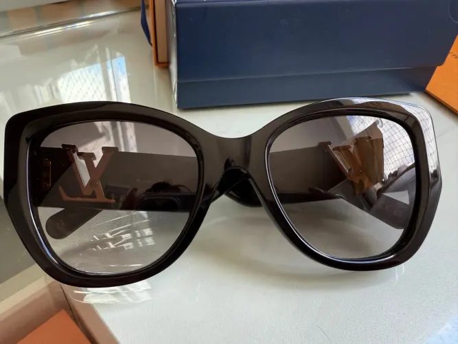 Óculos de sol Louis Vuitton Fem Original