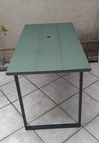 Mesas Estilo Industrial de madeira 120X70 laqueada cor verde fosco 200,00