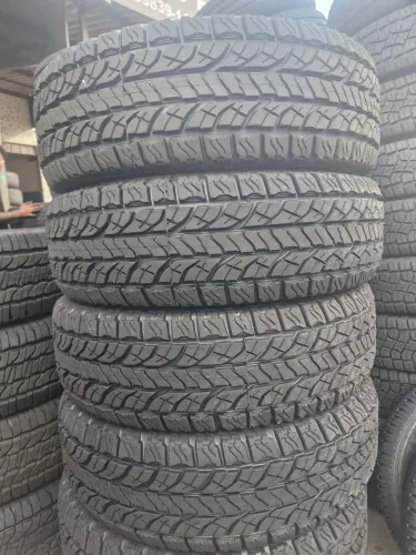 Pneu 235/75/15 Tekystyre Remold