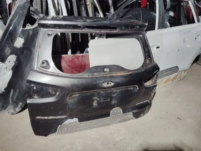 Tampa da eco sport 2021