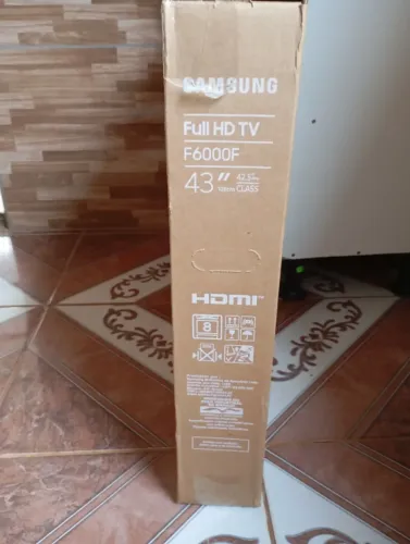 TV 43 Full HD F 600F Telef. *