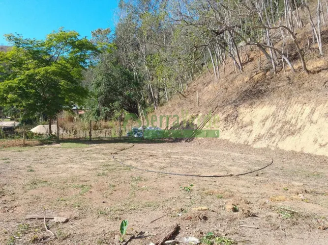 CUIABÁ - EXCELENTE TERRENO, BEIRA DE RUA