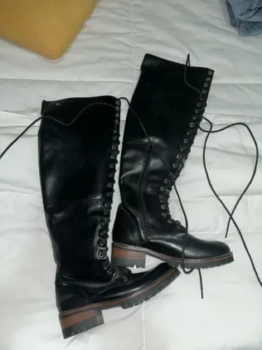 Bota cano alto couro ecológico