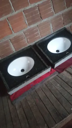 Pias para Banheiro em Granito verde Ubatuba 