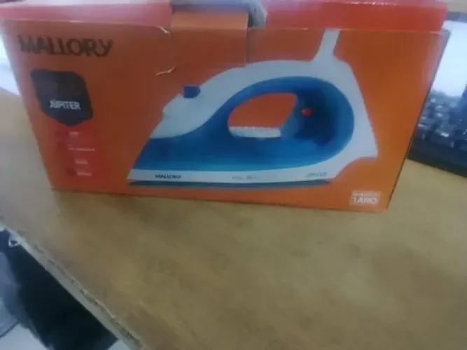 Ferro de passar novo