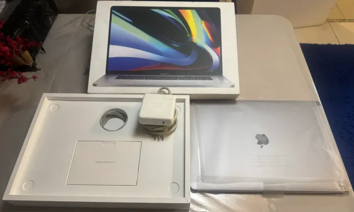 MacBook Pro 2019 16インチ i7 32G 512G USキ MacBookPro 2019 16