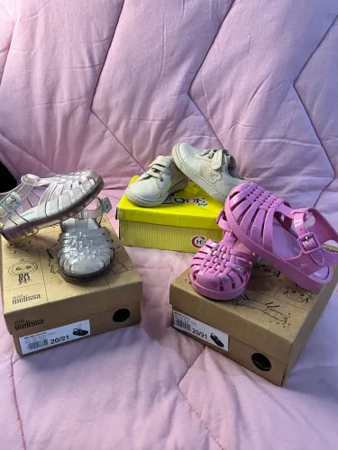 COMBO - calçados infantis - R$125