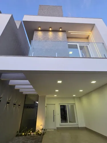Moderno Sobrado 3 Suites + Piscina (197,27m²)