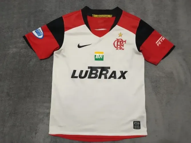 Camisa Oficial Flamengo 2008 Nike Infantil, #10, tamanho 10 a 12 anos (40x56cm).