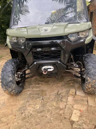 UTV can am defender hd8