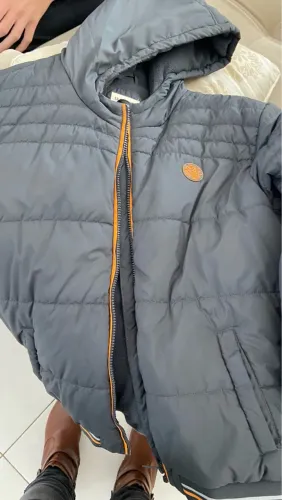 Casaco Fuzarka Juvenil 13-14 anos (166 cm) - Perfeito Estado