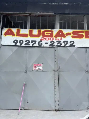 Aluga-se Galpão Comercial