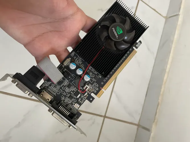 Placa de vídeo gt730 2gb