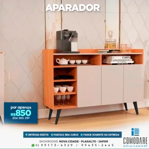 Aparador 160 cm com 3 Portas e Nichos - R$ 850