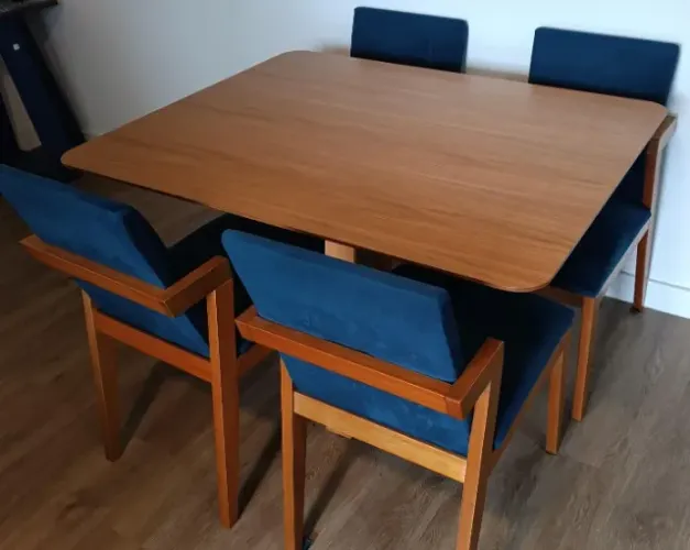 conjunto Mesa de jantar retangular com 4 cadeiras