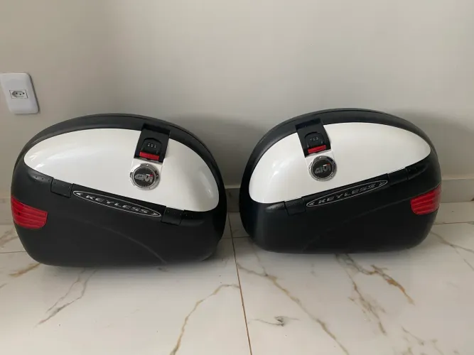 BAÚ LATERAL MOTO GIVI KEYLESS E41
