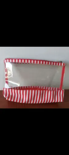Necessaire vermelha da Miniso