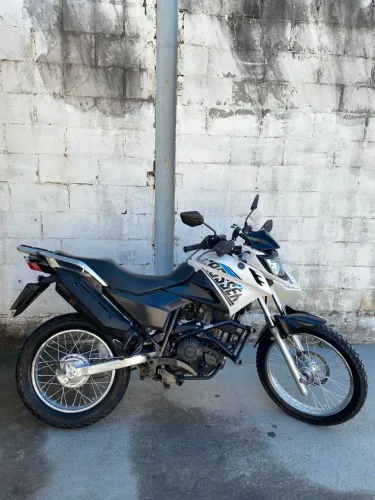 Vende-se crosse Yamaha 150