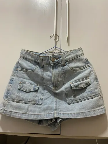 SHORT SAIA JEANS CLARO DA C&A