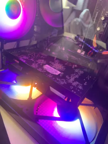 Kit duas placas de vídeo 9800Gt rara e R7 240