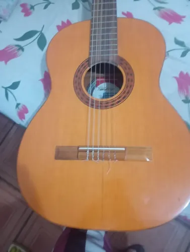 Violão digigeo raro modelo belson número 26 foi instalado um tensor no braço tá em bom