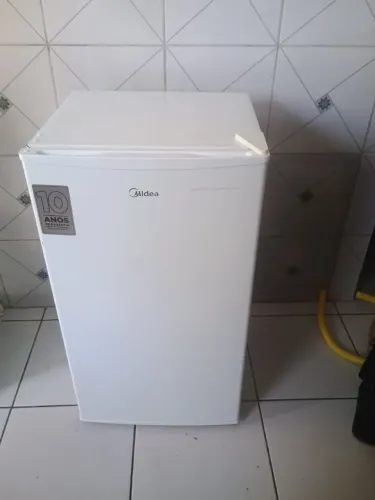 Frigobar Midea 93L