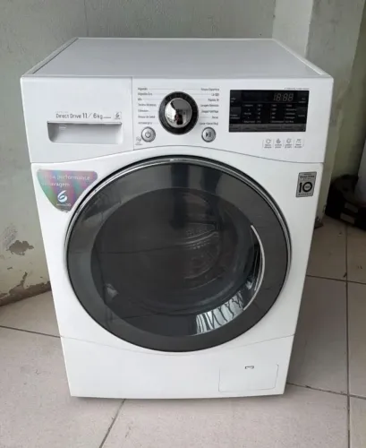 Vendo lava e seca LG 11 kg 220w