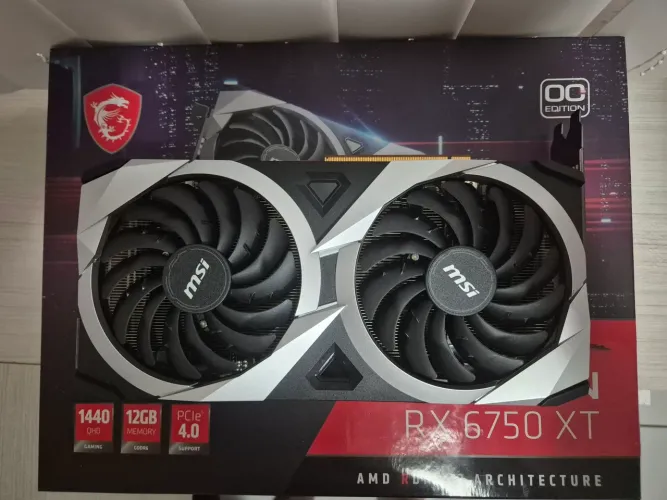 Placa de vídeo MSI Radeon RX 6750 XT Mech 2X 12G OC