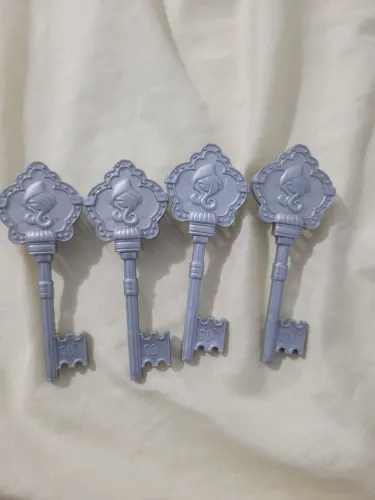 Ever After high - pentes prata