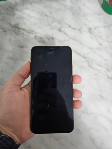 Iphone 11 pro max s/bateria (leiana descrição)