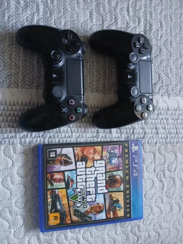 PS4
