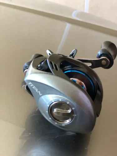 Carretilha Titan 6000 ( manivela direita)