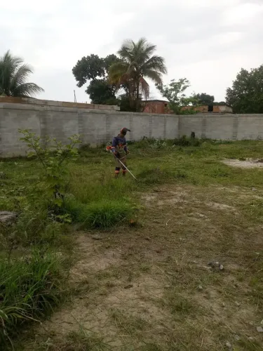 Terreno todo murado