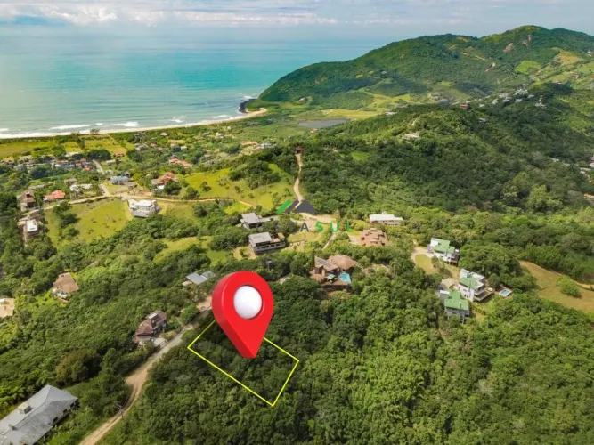 Terreno à venda no Morro do Silveira