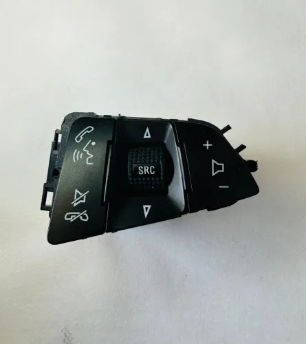 Botão Comando Do Volante Direito Chevrolet Onix Prisma Spin Cobalt 2013 A 2019