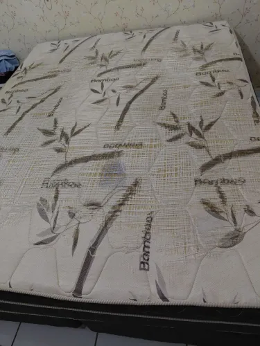 Vendo cama casal 1,58 cm