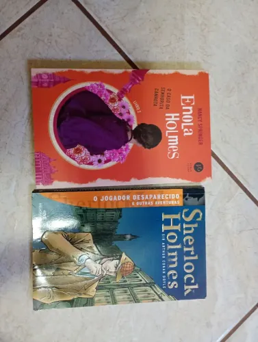 Kit 2 livros literários-Enola Holmes e Sherlock holmes